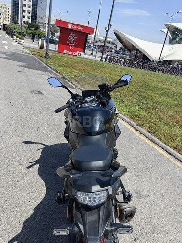 Suzuki GSX-S1000GT-2