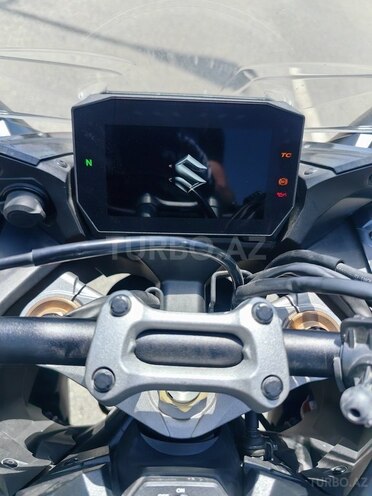 Suzuki GSX-S1000GT-3