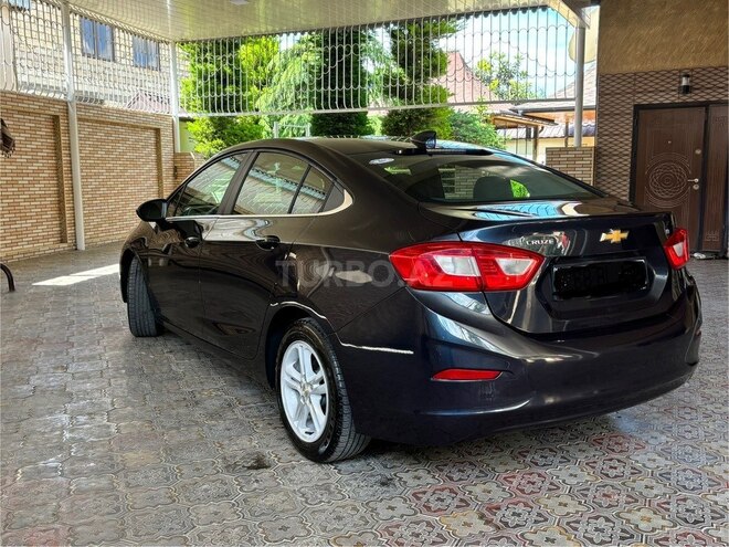 Chevrolet Cruze-5