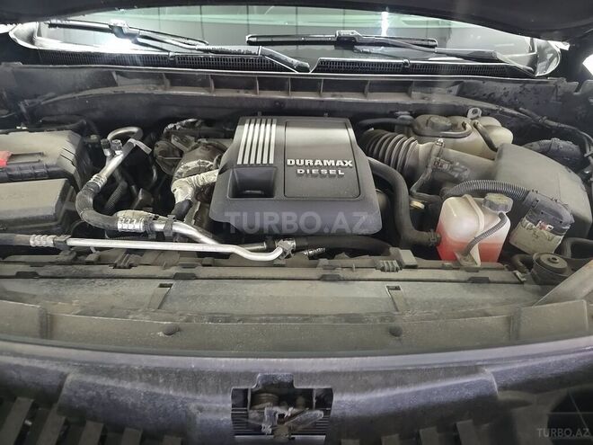 Cadillac Escalade-14