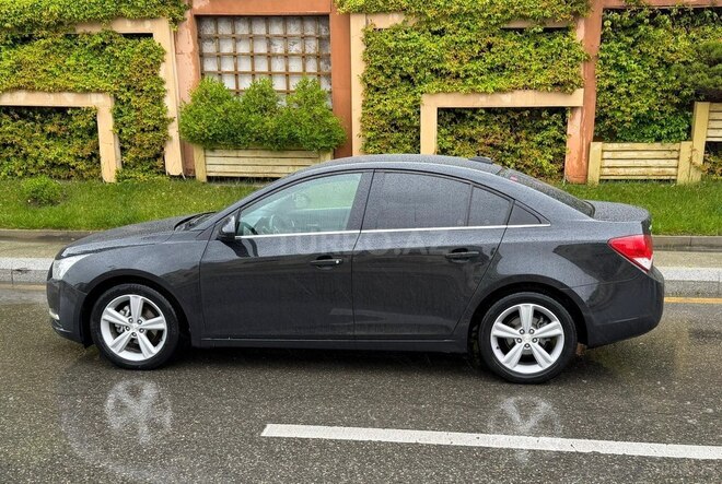 Chevrolet Cruze-6