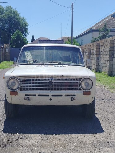 LADA (VAZ) 21011-2
