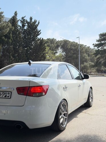 Kia Cerato-5