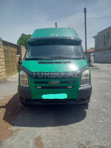 Ford Transit-1