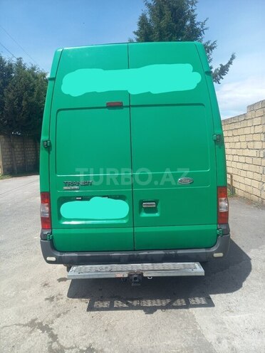 Ford Transit-3