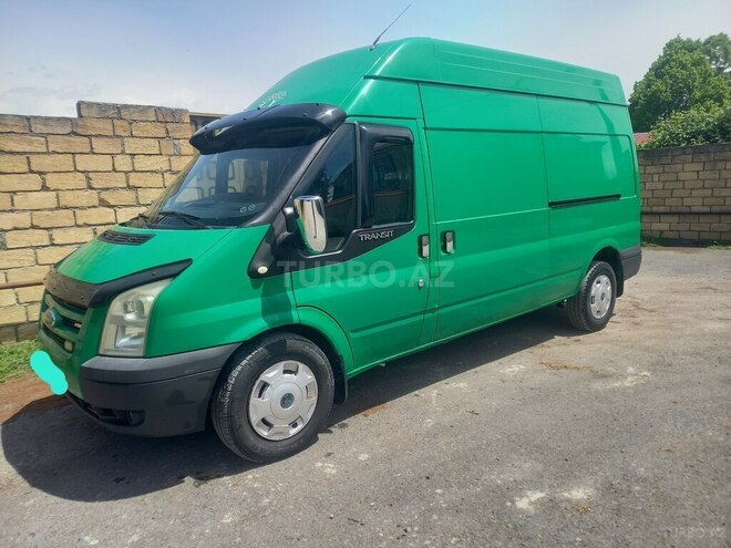 Ford Transit-4