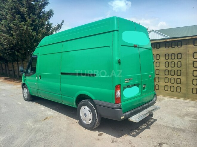 Ford Transit-6