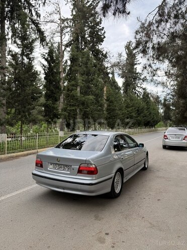 BMW 523-6