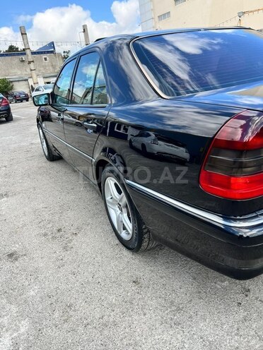 Mercedes C 240-12