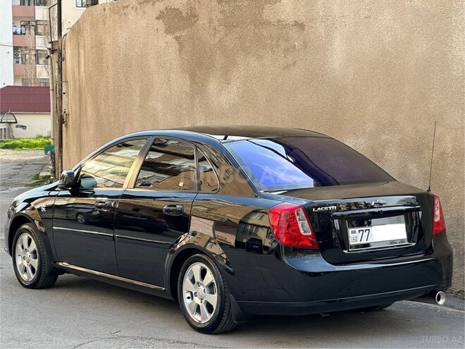 Chevrolet Lacetti-2