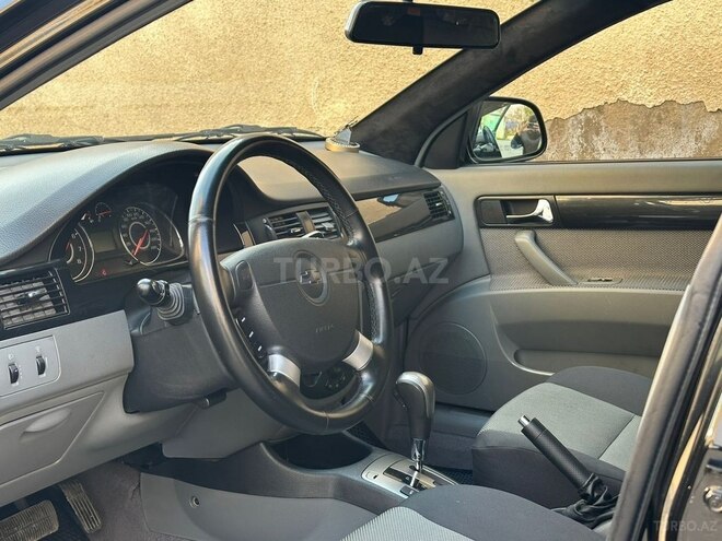 Chevrolet Lacetti-5