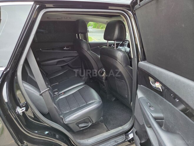 Kia Sorento-11