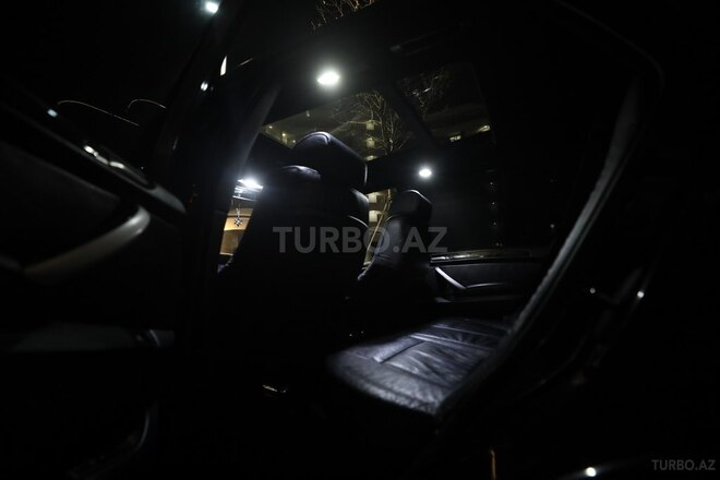 BMW X5-6
