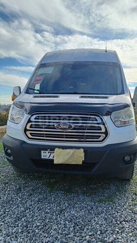 Ford Transit-1