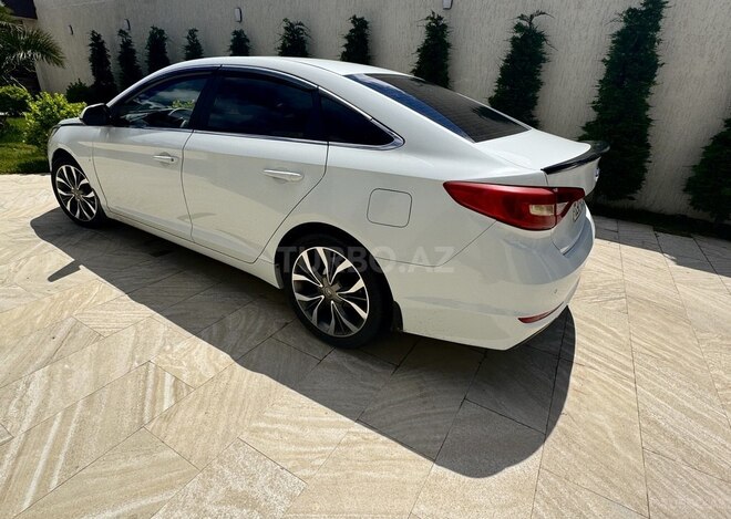 Hyundai Sonata-6