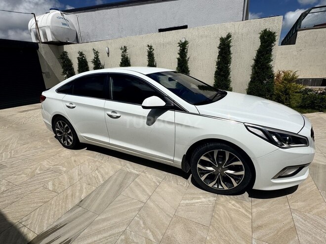 Hyundai Sonata-4