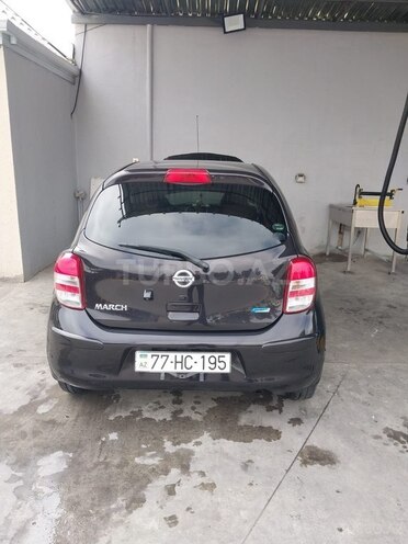 Nissan March-15
