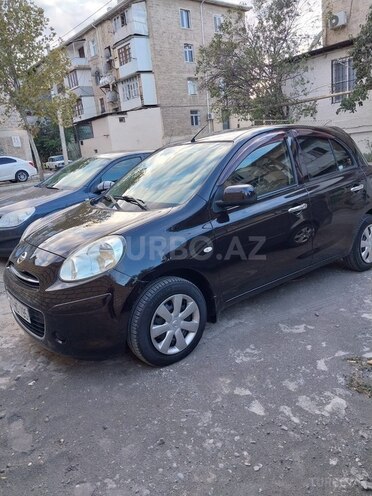 Nissan March-2