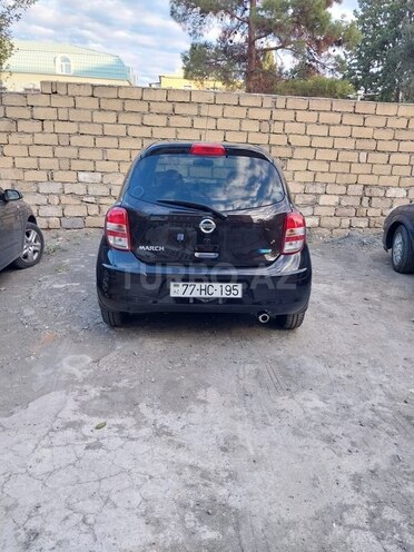 Nissan March-7