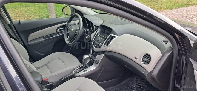 Chevrolet Cruze-8