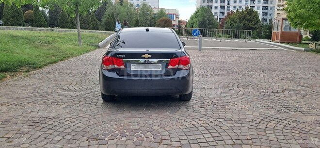 Chevrolet Cruze-6
