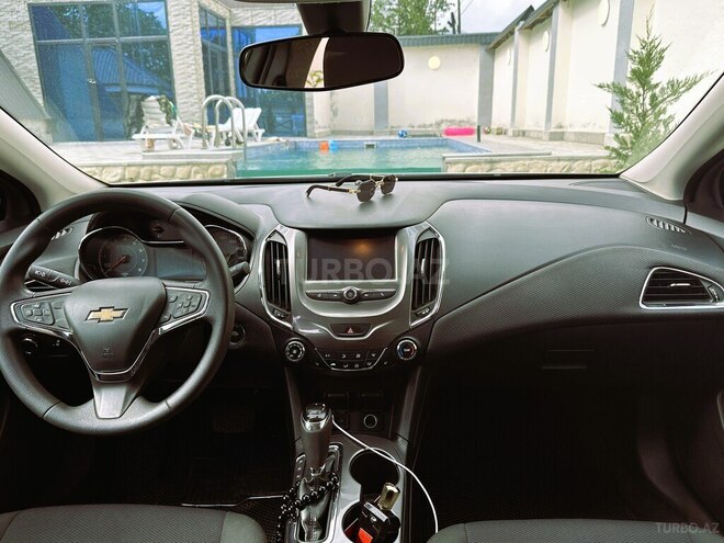 Chevrolet Cruze-5