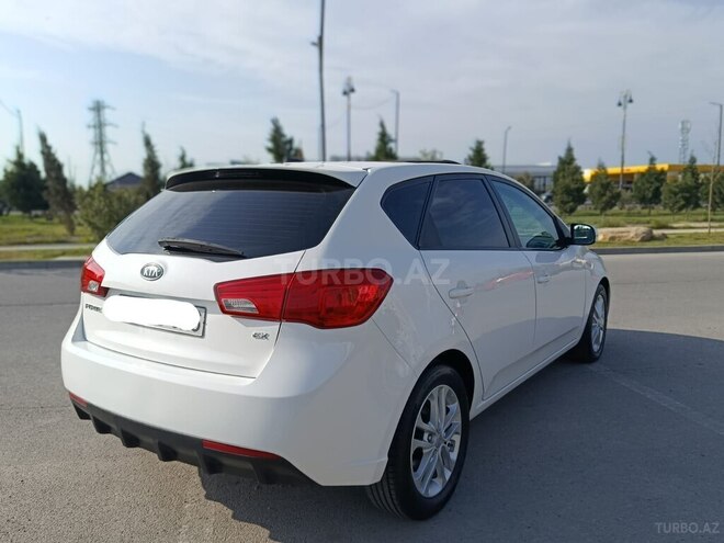 Kia Cerato-5