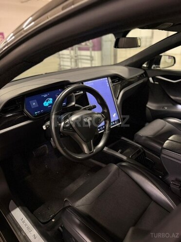 Tesla Model S-9