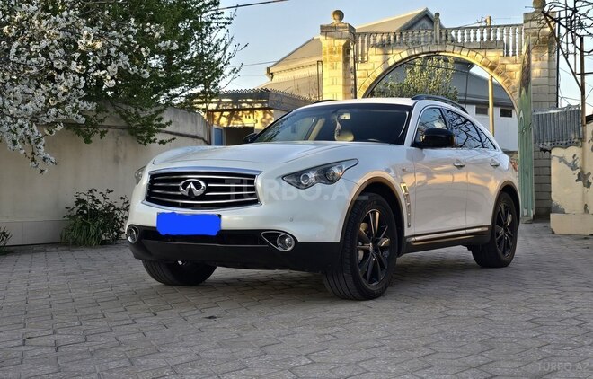 Infiniti FX35-1