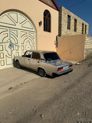 LADA (VAZ) 2107-13