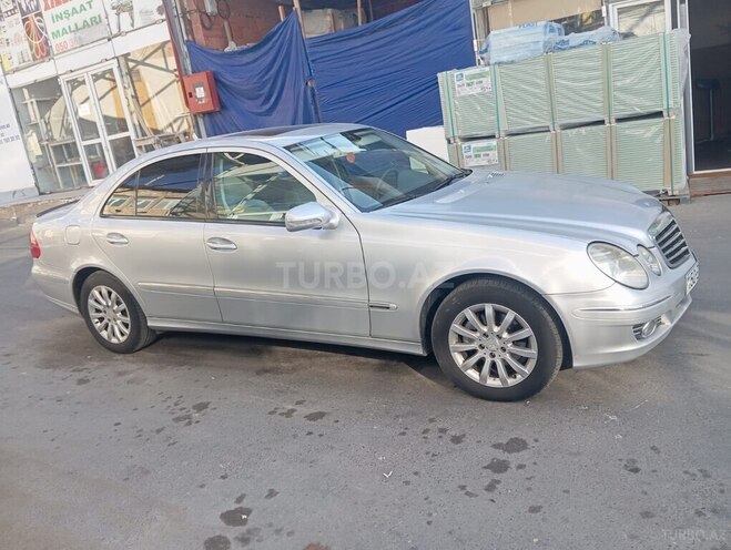 Mercedes E 220-3