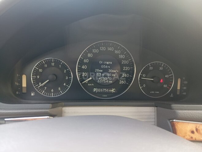 Mercedes E 220-9