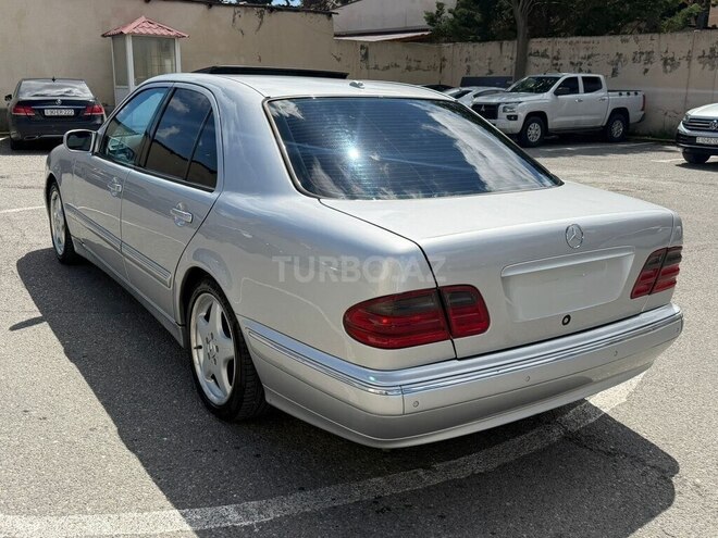 Mercedes E 240-7