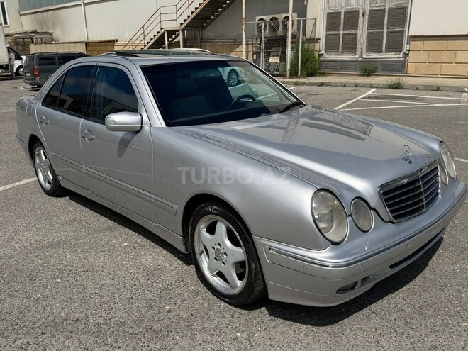 Mercedes E 240-2