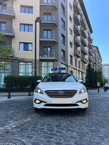 Hyundai Sonata-1