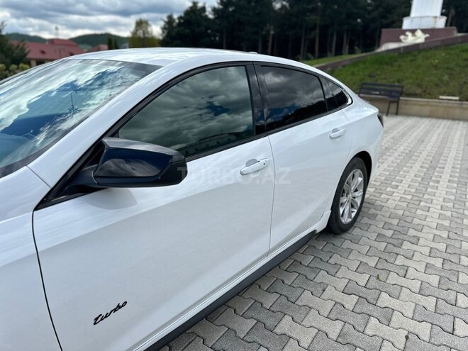 Chevrolet Malibu-8