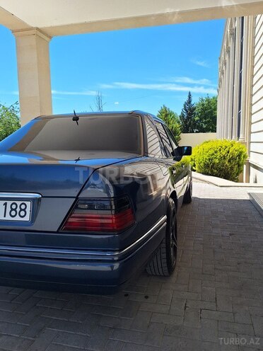 Mercedes 190-5