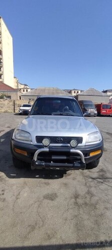 Toyota RAV4-1