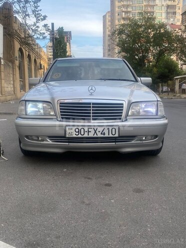 Mercedes C 240-1