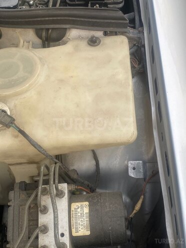 Mercedes C 240-11