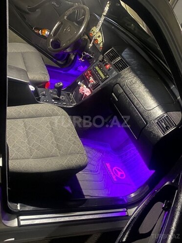 Mercedes C 240-10