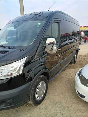 Ford Transit-7