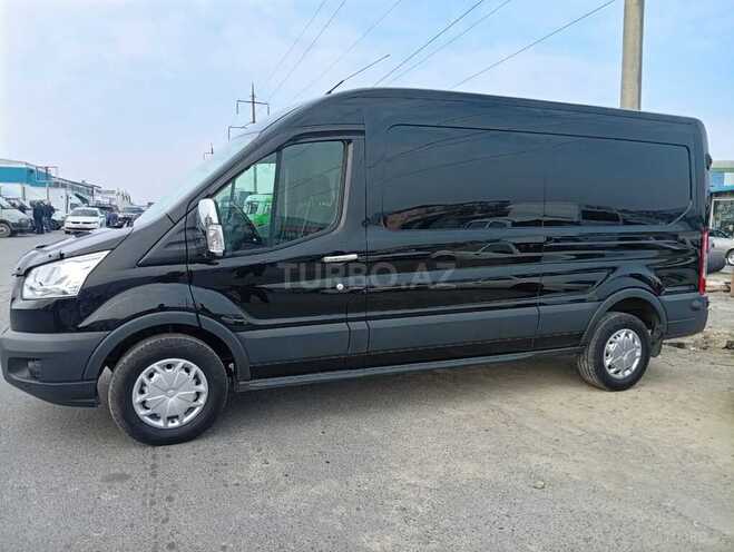 Ford Transit-6