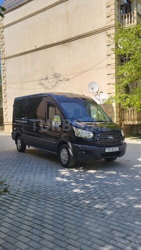 Ford Transit-1