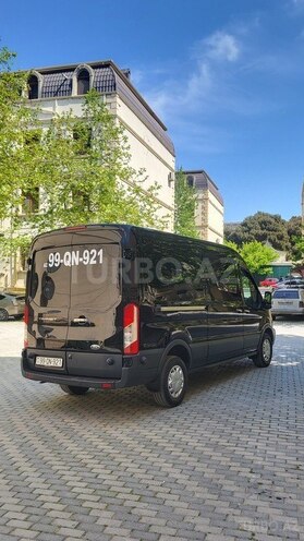 Ford Transit-14