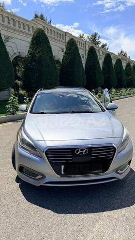 Hyundai Sonata-1