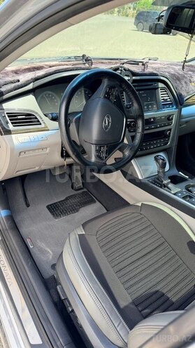 Hyundai Sonata-8
