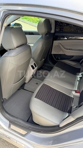 Hyundai Sonata-9