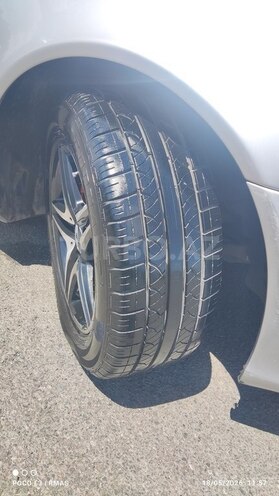Mercedes E 220-4