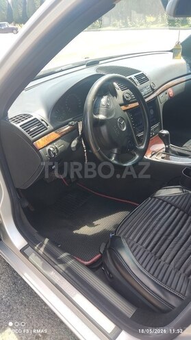 Mercedes E 220-6